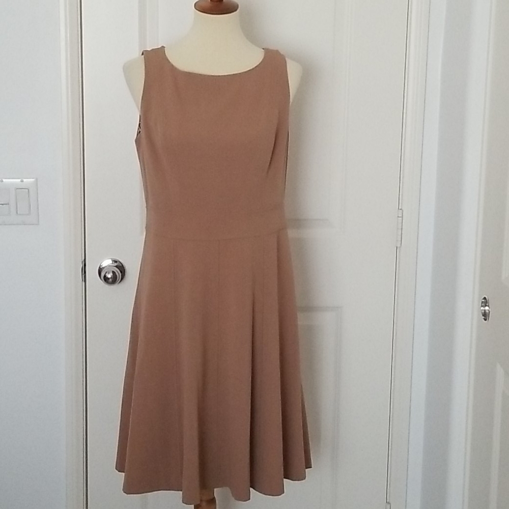 Nine West long dress with zipper in the back